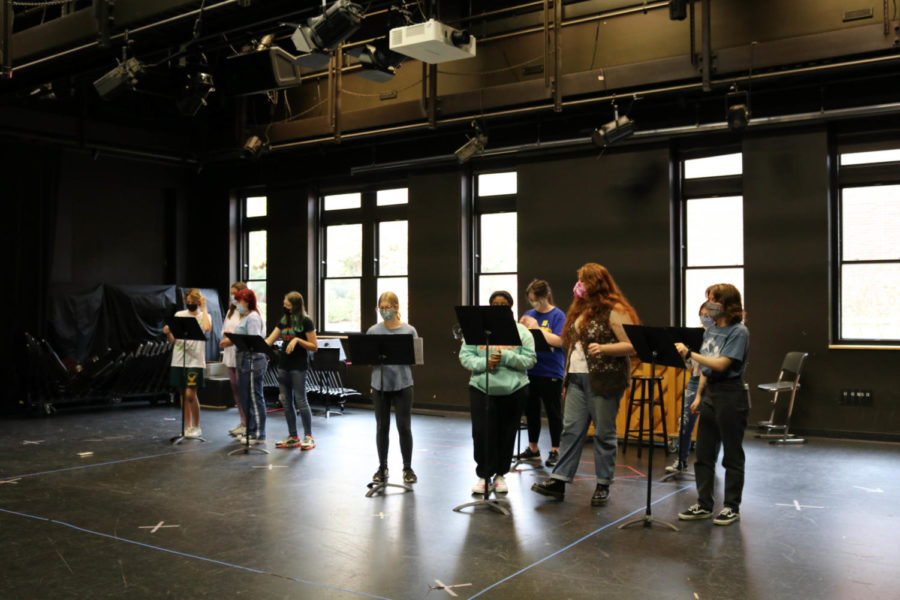 Theatre students prepare a chorus piece